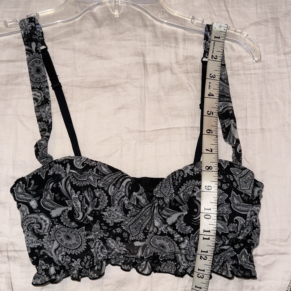 Forever 21 Black & White Bandana Print Bralette Size S - Picture 11 of 11
